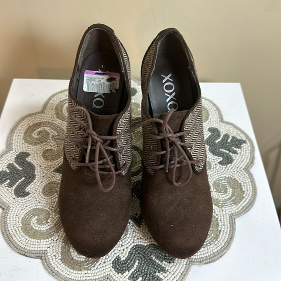 XOXO Shoes - Xoxo brown suede Oxford heels